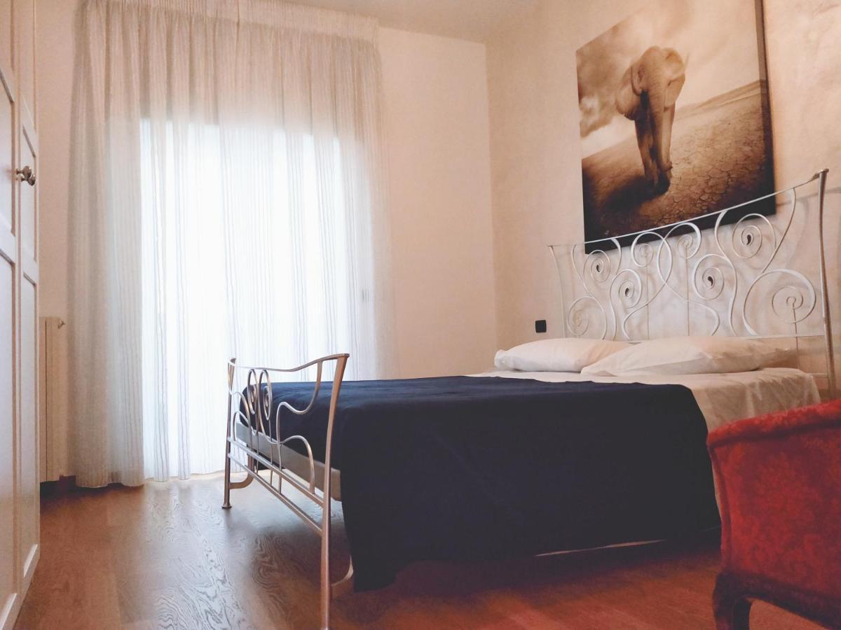 Bari 68 - Comfort Moderno & Fascino Antico Zewnętrze zdjęcie